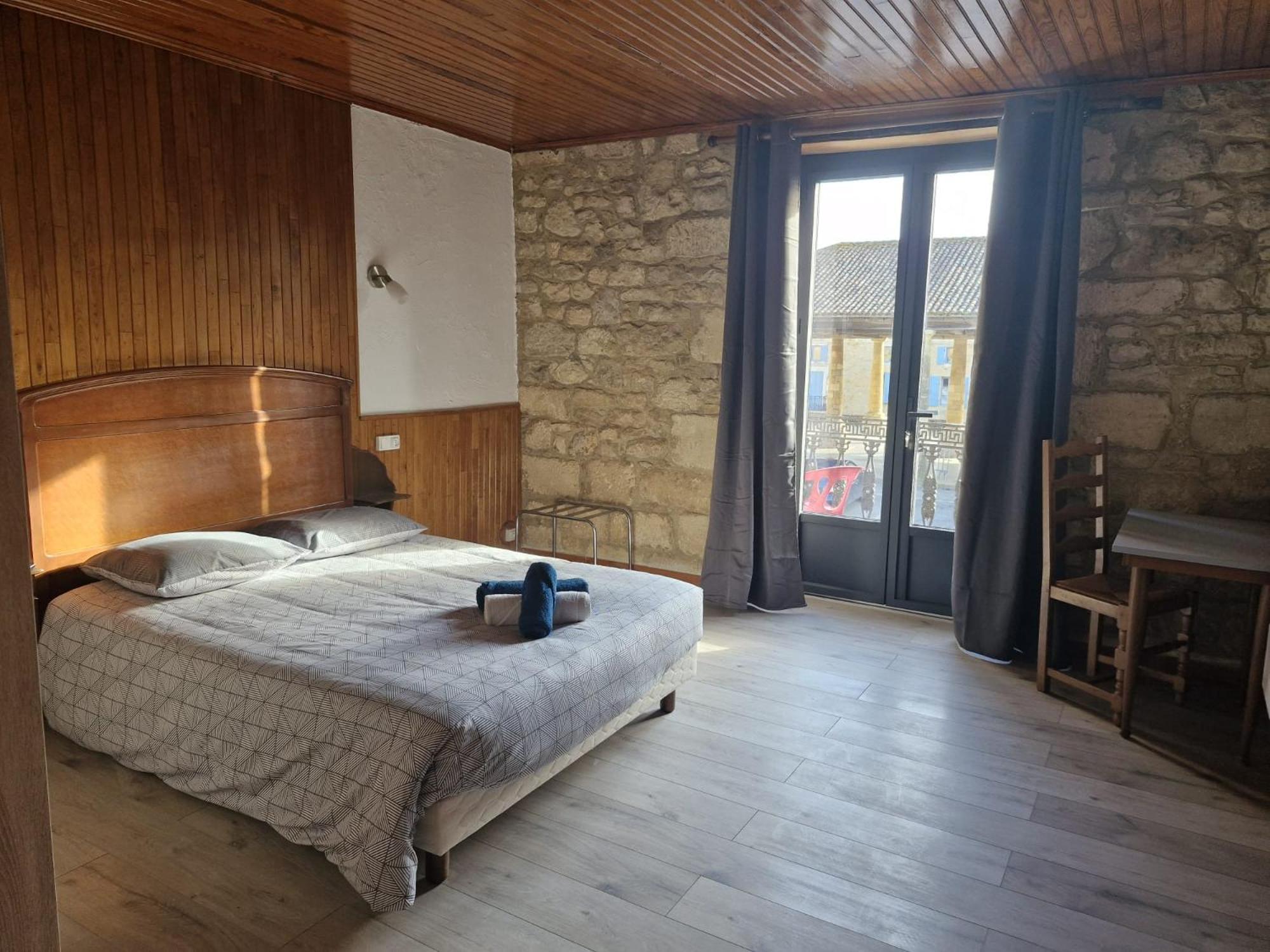 Eden Auberge Villefranche-du-Périgord エクステリア 写真